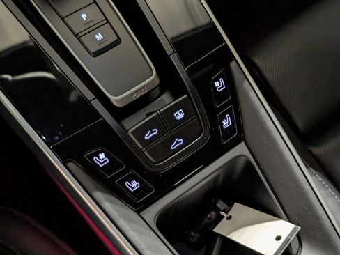 Certified 2024 Porsche 911 Carrera 4S AWD/4WD image 43