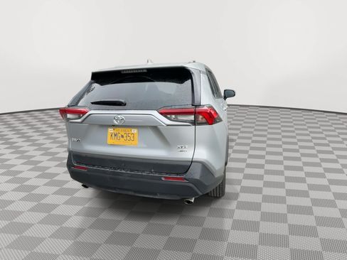 Used 2025 Toyota RAV4 XLE AWD/4WD image 7