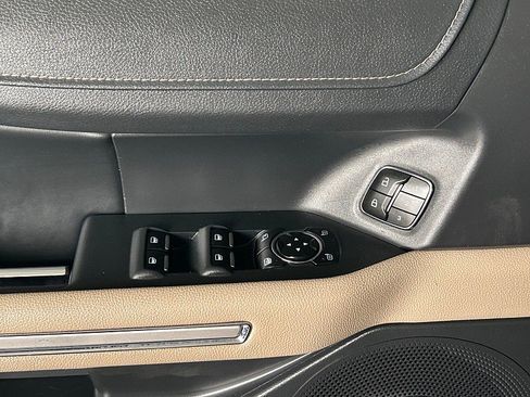 Used 2024 Ford Expedition Limited RWD image 28