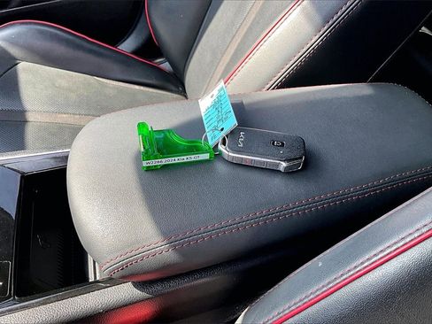 Used 2024 Kia K5 GT w/ GT1 Package image 10