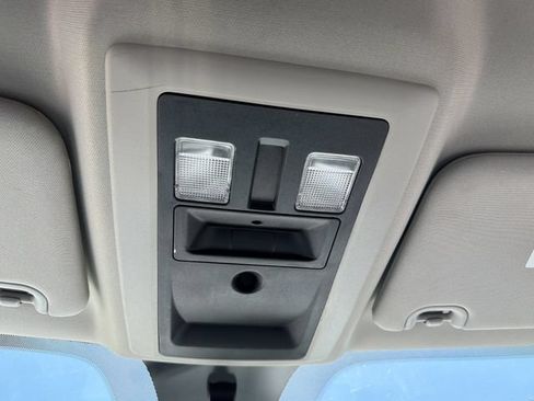 Used 2018 RAM 2500 Tradesman w/ Chrome Appearance Group AWD/4WD image 21