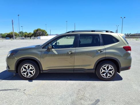 Used 2023 Subaru Forester Premium w/ Popular Package #2 image 20