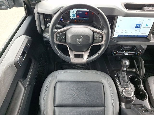 Used 2024 Ford Bronco Big Bend AWD/4WD image 3