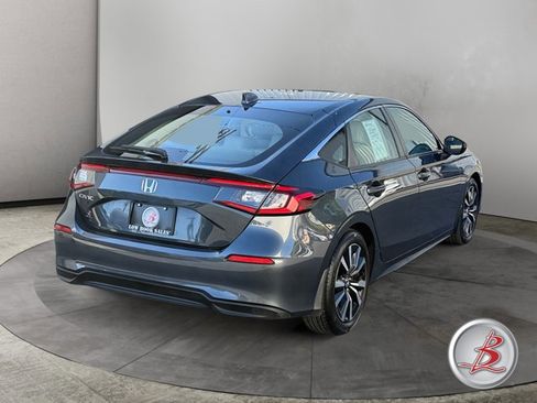 Used 2024 Honda Civic EX-L image 7