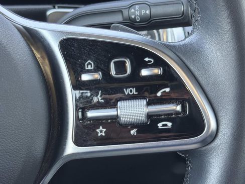 Used 2023 Mercedes-Benz GLB 250 image 19