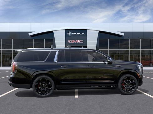 New 2026 GMC Yukon XL Denali Ultimate AWD/4WD image 29