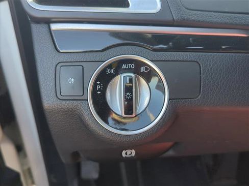 Used 2017 Mercedes-Benz E 400 Cabriolet image 23