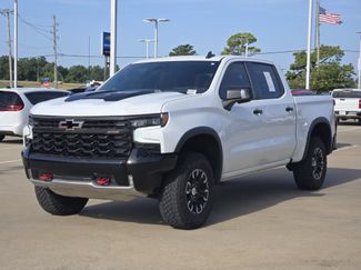 Used 2024 Chevrolet Silverado 1500 ZR2 w/ Technology Package AWD/4WD video 3