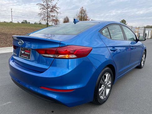Used 2017 Hyundai Elantra SE image 8