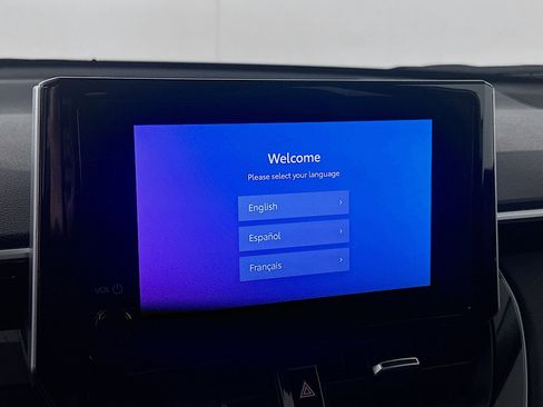 Used 2025 Toyota Corolla Cross XLE image 21