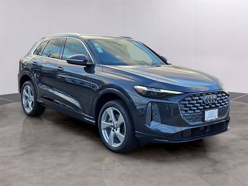 New 2025 Audi Q5 Premium Plus image 2