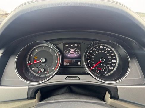 Used 2019 Volkswagen Atlas SE image 28