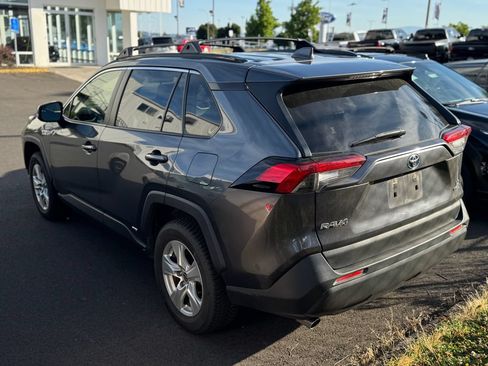 Used 2020 Toyota RAV4 LE w/ All Weather Liner Package AWD/4WD image 2