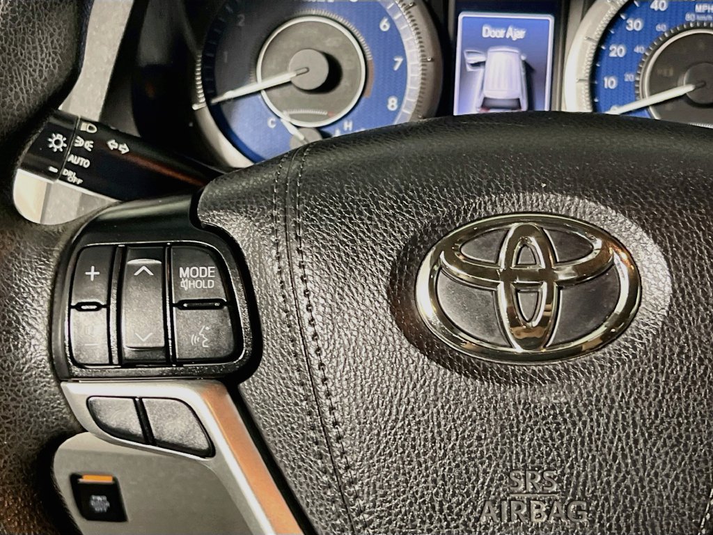 Used 2019 Toyota Sienna LE FWD image 13