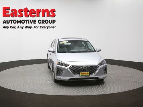 Used 2022 Hyundai Ioniq SEL FWD image 51
