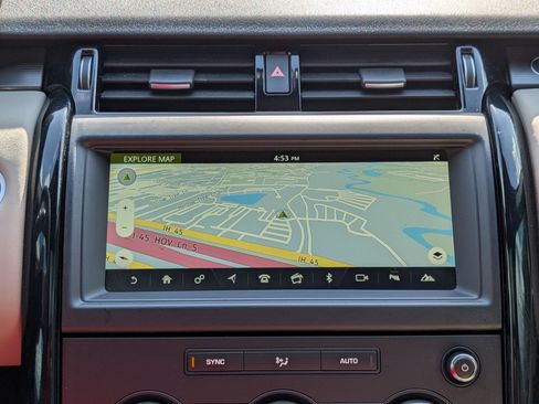 Used 2018 Land Rover Discovery SE AWD/4WD image 22