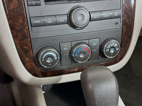 Used 2014 Chevrolet Impala Limited LS FWD image 23