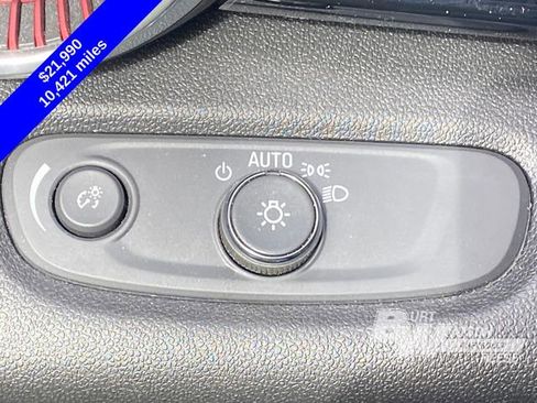 Used 2024 Chevrolet Trax RS w/ Driver Confidence Package FWD image 25