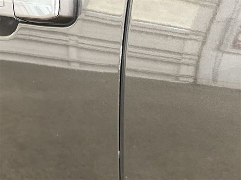 Used 2020 Cadillac Escalade Platinum image 35