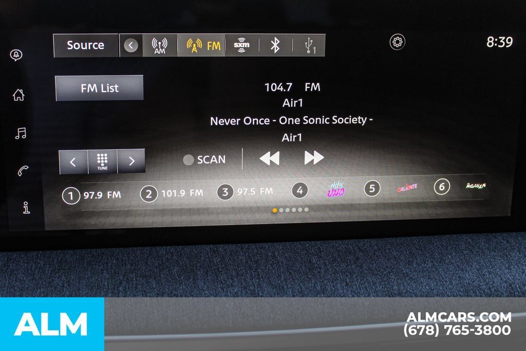 Used 2025 Nissan Kicks SV FWD image 27