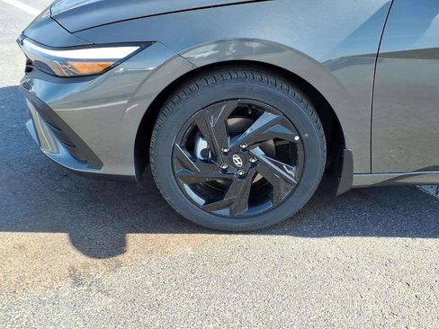 New 2026 Hyundai Elantra Sport FWD image 10