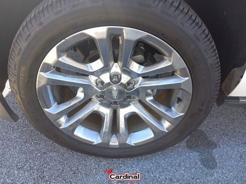 Used 2019 Chevrolet Tahoe Premier w/ Premier Plus Edition image 17