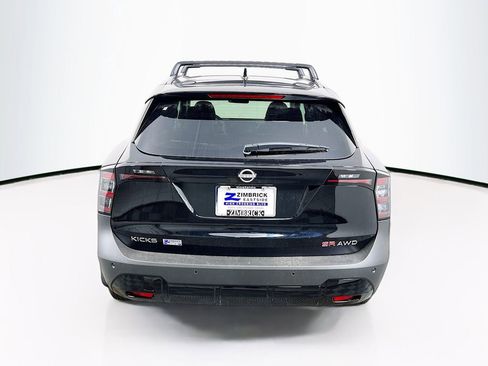 New 2026 Nissan Kicks SR w/ SR Premium Package image 18