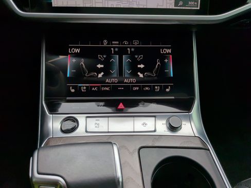 Used 2021 Audi A6 Premium Plus w/ Premium Plus Package image 31