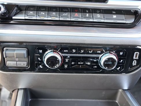 New 2026 GMC Sierra 1500 SLT image 21