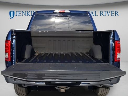 Used 2017 Ford F150 XLT w/ Equipment Group 302A Luxury AWD/4WD image 7