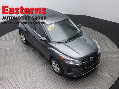 Used 2024 Nissan Kicks S FWD image 3
