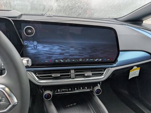 New 2026 Chevrolet Equinox EV LT image 19