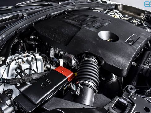 Used 2021 Land Rover Range Rover Velar R-Dynamic S image 12