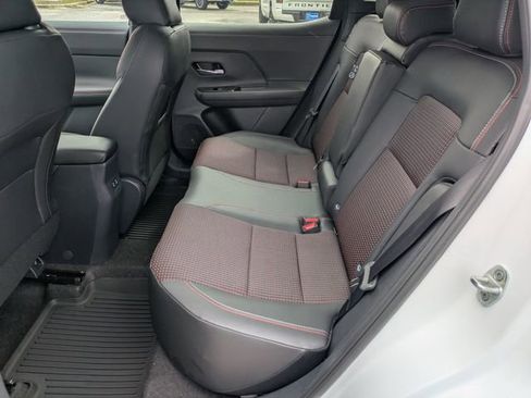 New 2026 Nissan Kicks SR image 26