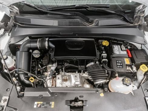 Certified 2025 Jeep Compass Limited AWD/4WD image 3