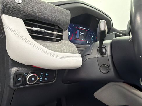 Used 2025 Ford Explorer Platinum w/ Ultimate Package image 34