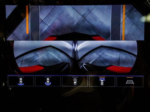 Used 2023 Chevrolet Corvette Stingray Premium Conv w/ Z51 Performance Package RWD image 32