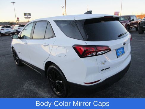 Used 2024 Chevrolet Equinox LS w/ LS Convenience Package image 3