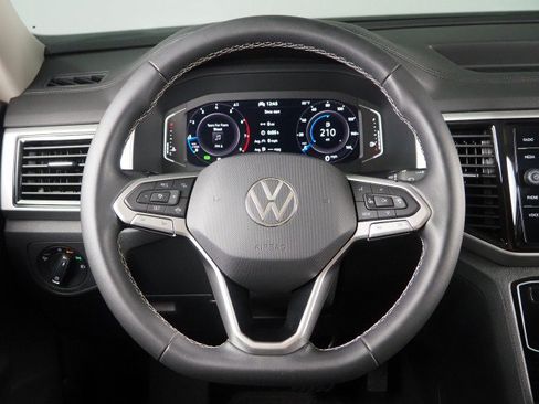 Used 2022 Volkswagen Atlas FWD SE V6 w/ Technology image 15