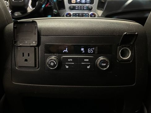 Used 2020 GMC Yukon SLT AWD/4WD image 46