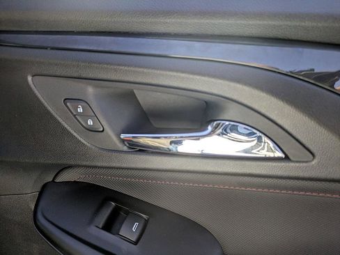 Used 2023 Chevrolet TrailBlazer RS image 35