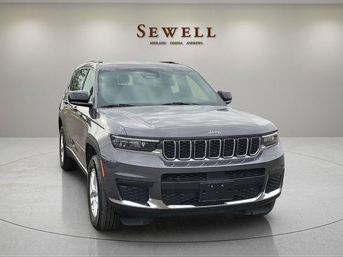 Used 2025 Jeep Grand Cherokee L Laredo w/ Luxury Tech Group I AWD/4WD image 7