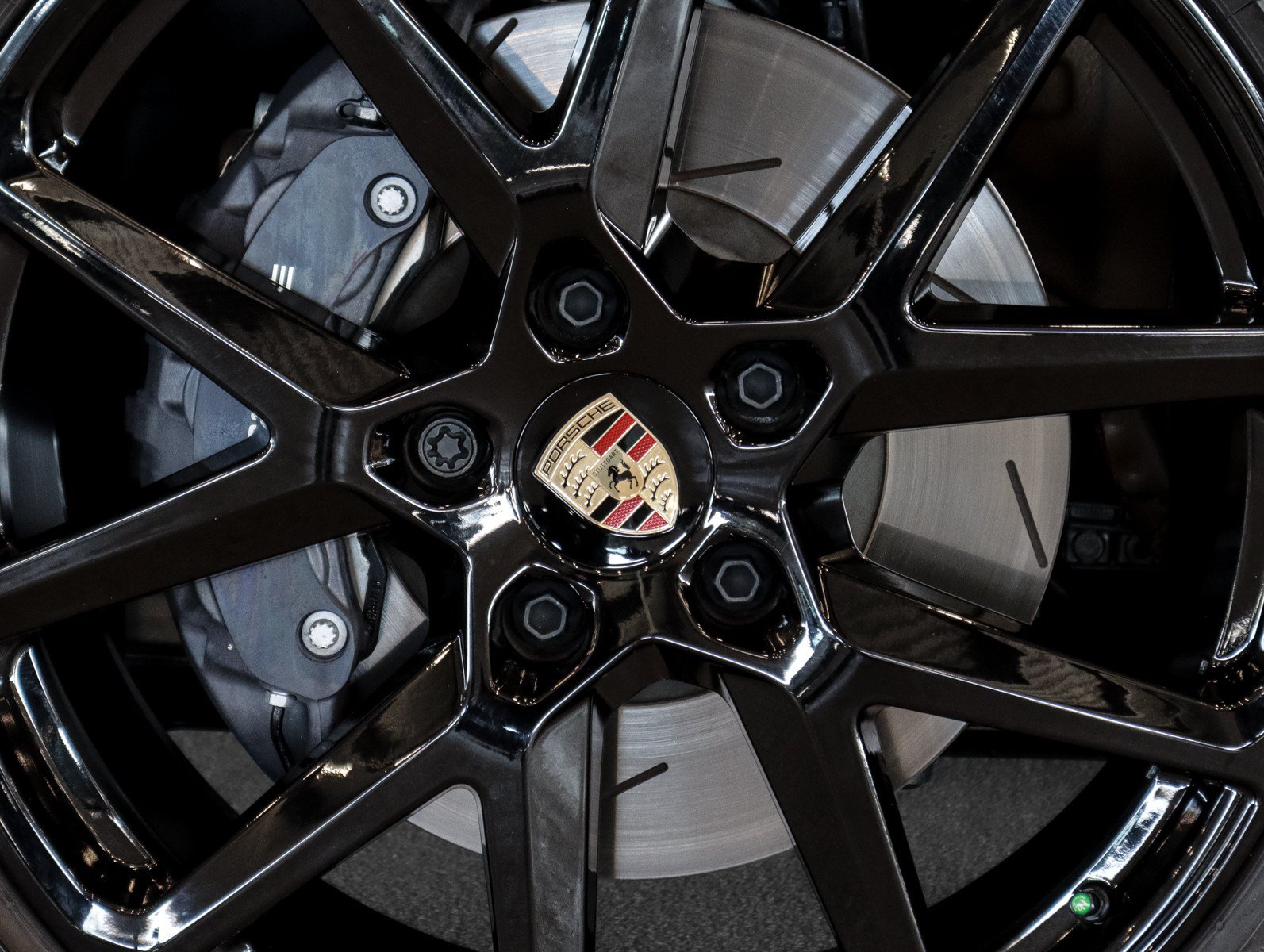 Used 2025 Porsche Panamera RWD image 14
