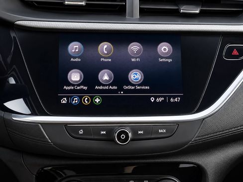 Certified 2020 Buick Encore GX Preferred w/ Sport Touring Package FWD image 17