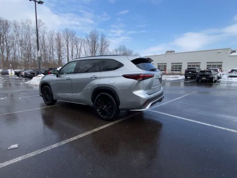 Certified 2025 Toyota Highlander XSE image 11
