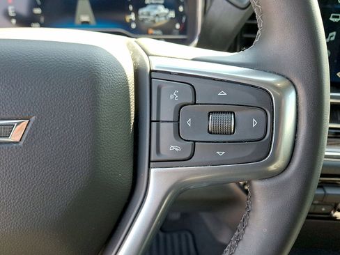 Used 2023 Chevrolet Silverado 1500 RST AWD/4WD image 18