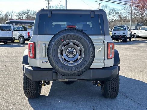 New 2025 Ford Bronco Outer Banks w/ Sasquatch Package AWD/4WD image 6