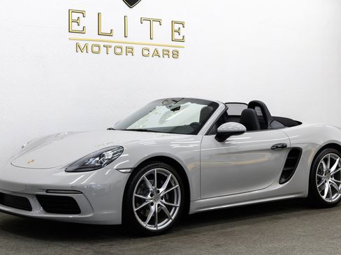 Used 2018 Porsche 718 Boxster image 1