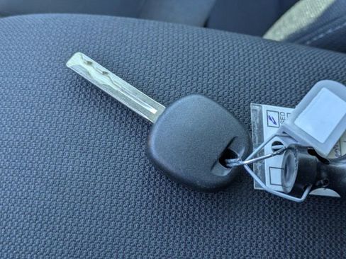 Used 2025 Toyota Corolla LE image 30