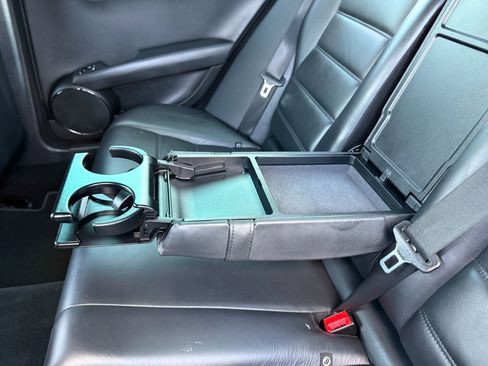 Used 2009 Mercedes-Benz C 63 AMG Sedan image 19